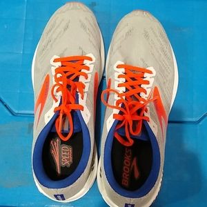 Brooks Ravenna 11 running men shoes